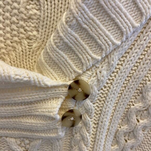 Eddie Bauer Xl cable knit cream sweater cowl neck chunky wood buttons - Picture 3 of 5